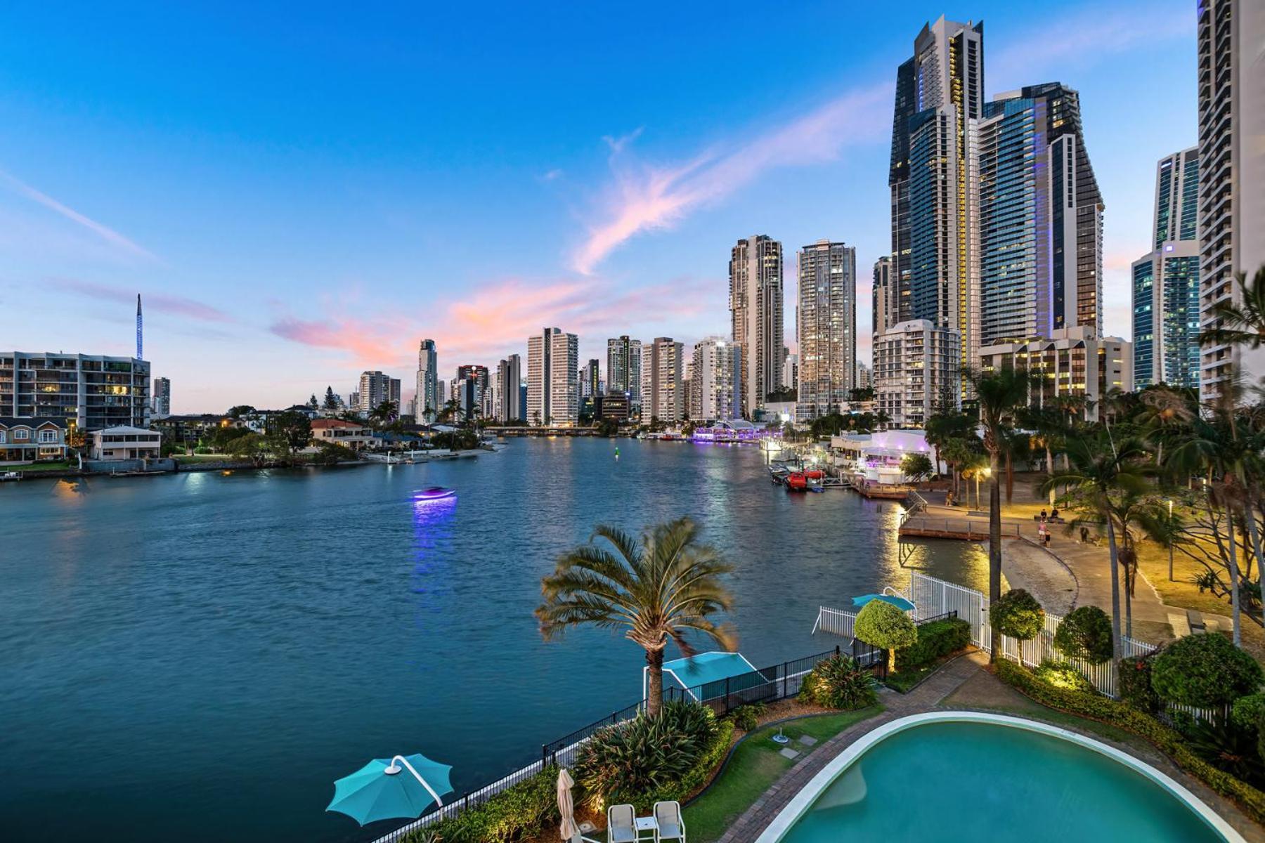 Amazing Water Views Surfers Paradise غولد كوست المظهر الخارجي الصورة